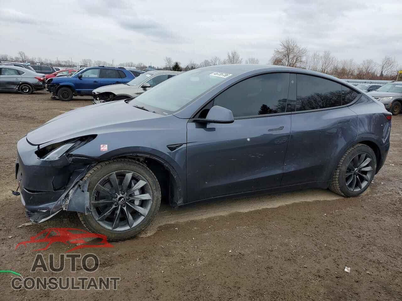 TESLA MODEL Y 2023 - LRWYGDFD7PC227191