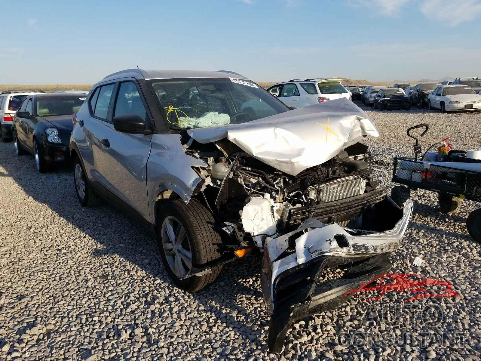 NISSAN KICKS 2018 - 3N1CP5CU0JL540797