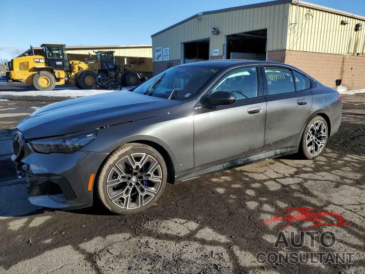 BMW 5 SERIES 2024 - WBA53FJ09RCR06638