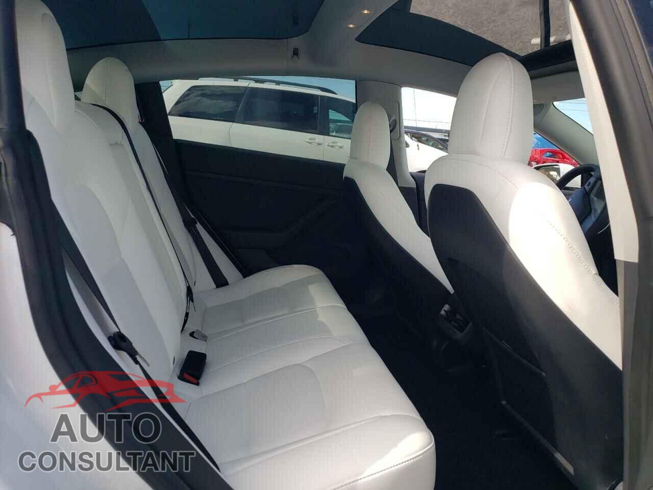 TESLA MODEL 3 2022 - 5YJ3E1EA7NF374247