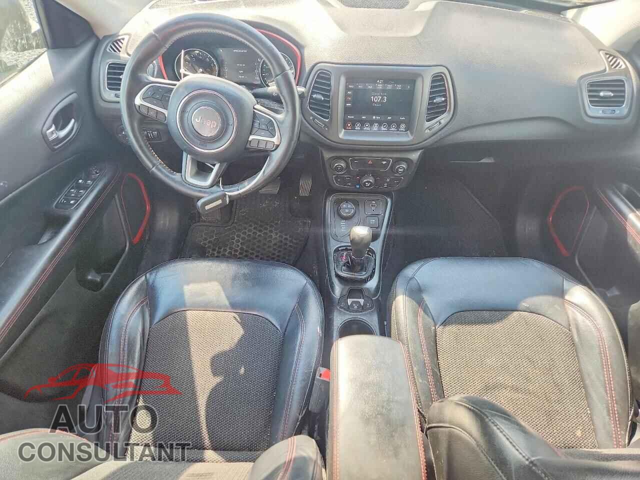 JEEP COMPASS 2018 - 3C4NJDDB7JT451792