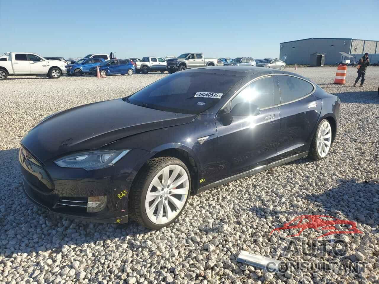 TESLA MODEL S 2013 - 5YJSA1DP4DFP16295