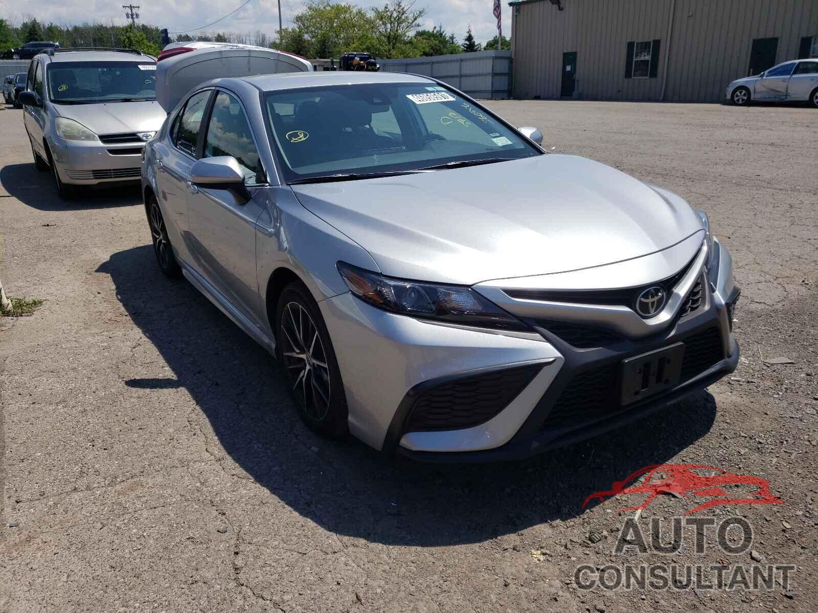TOYOTA CAMRY 2021 - 4T1G11AK6MU560956