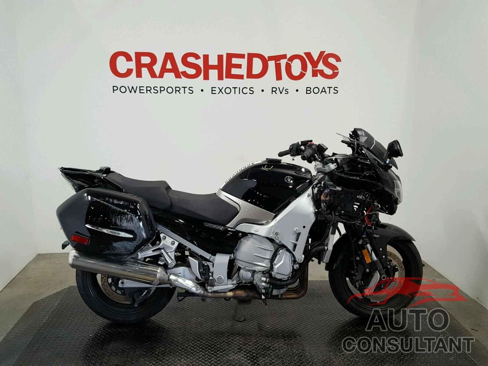 YAMAHA FJR1300 2017 - JYARP30E2HA000485