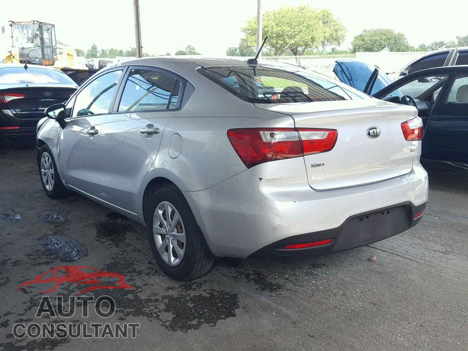 KIA RIO 2015 - KNADM4A35F6460022