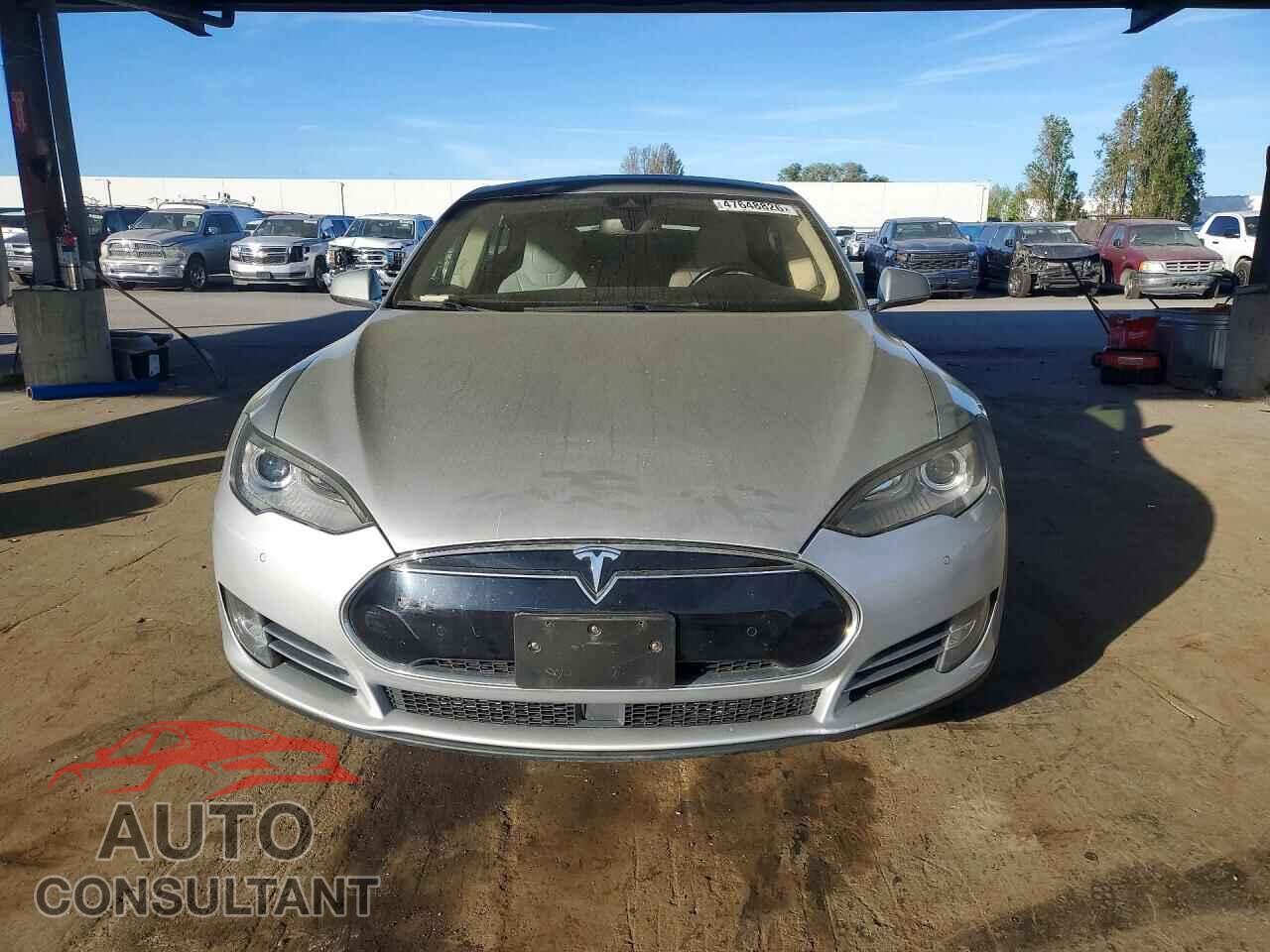 TESLA MODEL S 2014 - 5YJSA1H14EFP63625