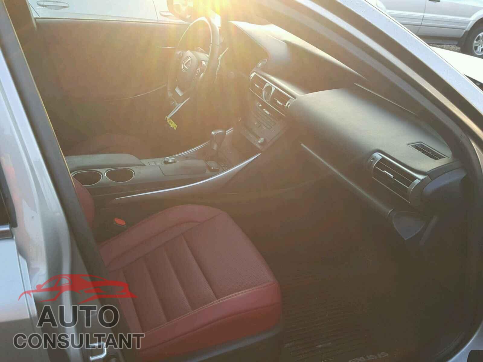 LEXUS IS 2016 - JTHCM1D2XG5013076
