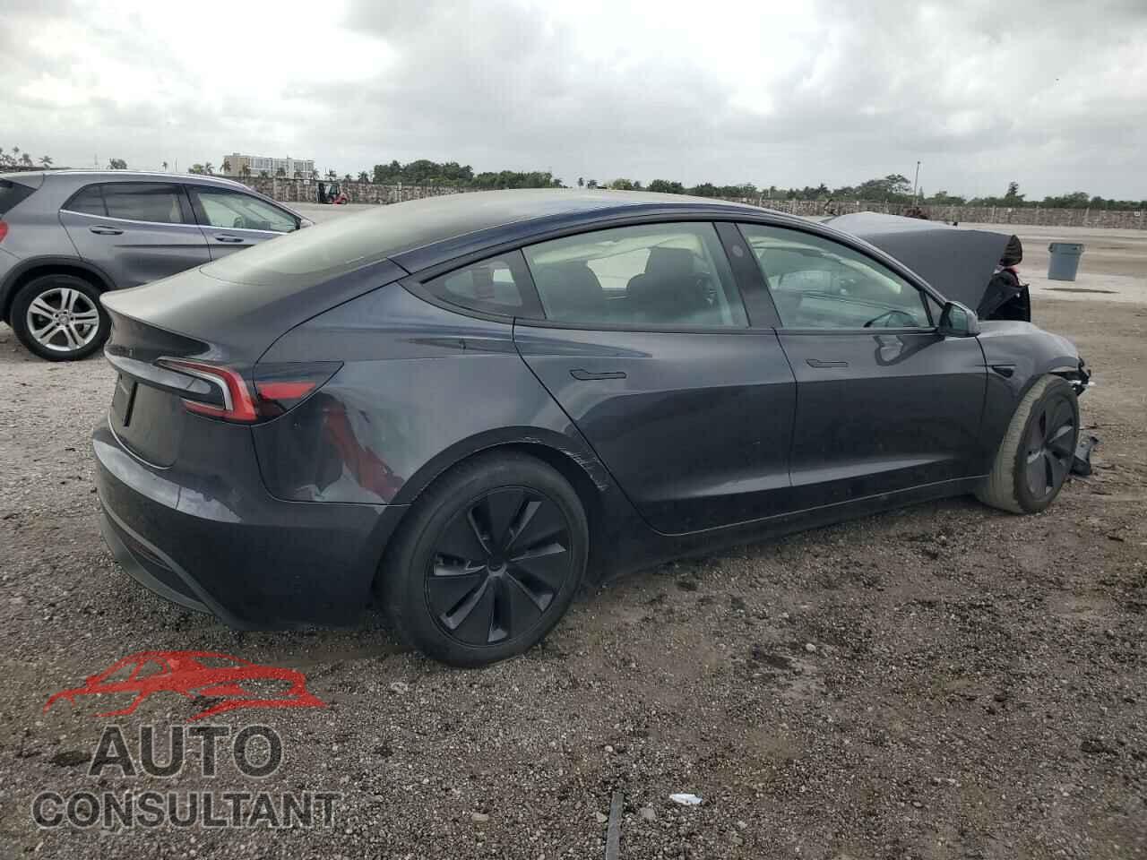 TESLA MODEL 3 2024 - 5YJ3E1EA5RF742432