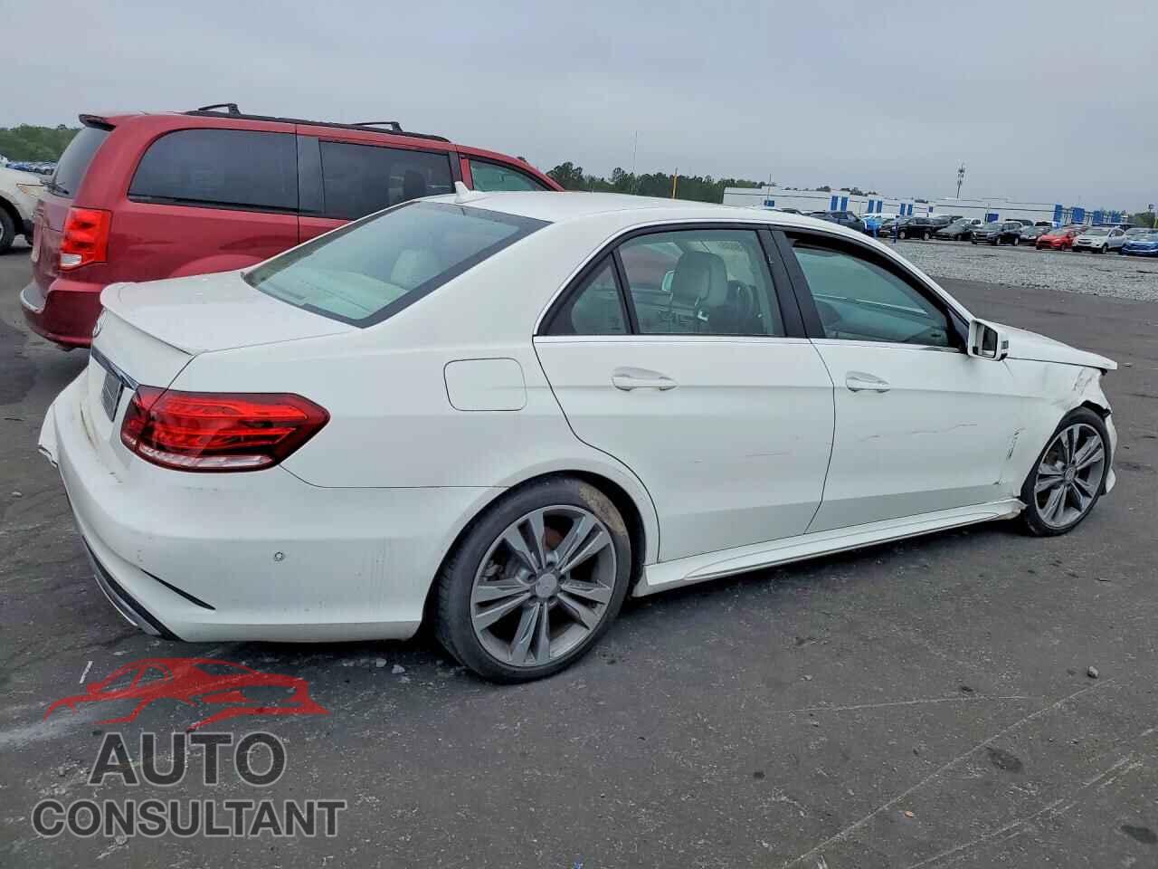 MERCEDES-BENZ E-CLASS 2015 - WDDHF5KB0FB150125