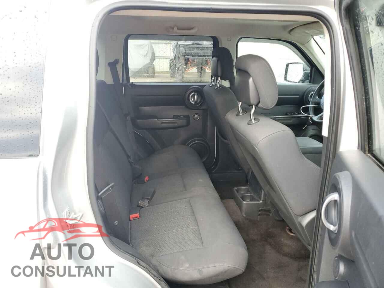 DODGE NITRO 2011 - 1D4PT4GX8BW561596