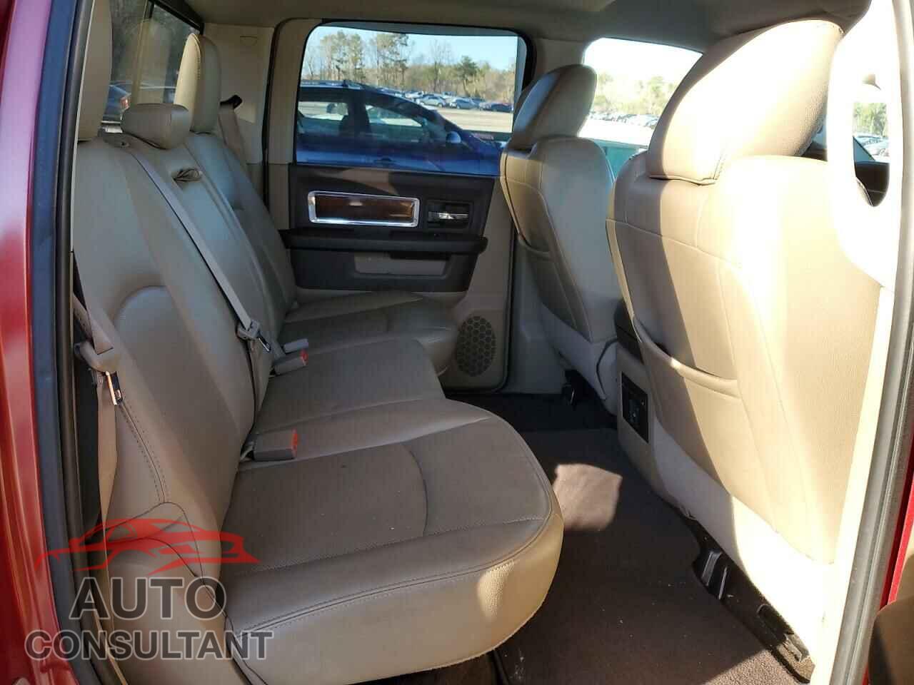 DODGE RAM 1500 2012 - 1C6RD7NT4CS128734