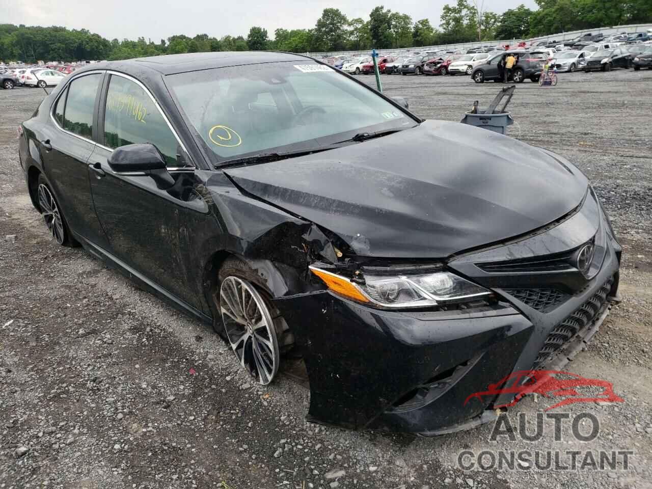 TOYOTA CAMRY 2018 - 4T1B11HK3JU018290