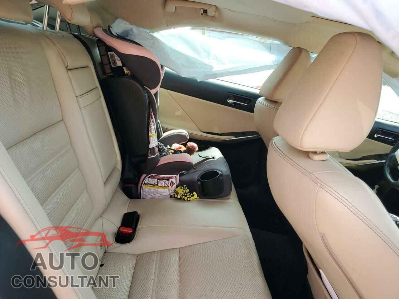 LEXUS IS 2014 - JTHBF1D20E5023280