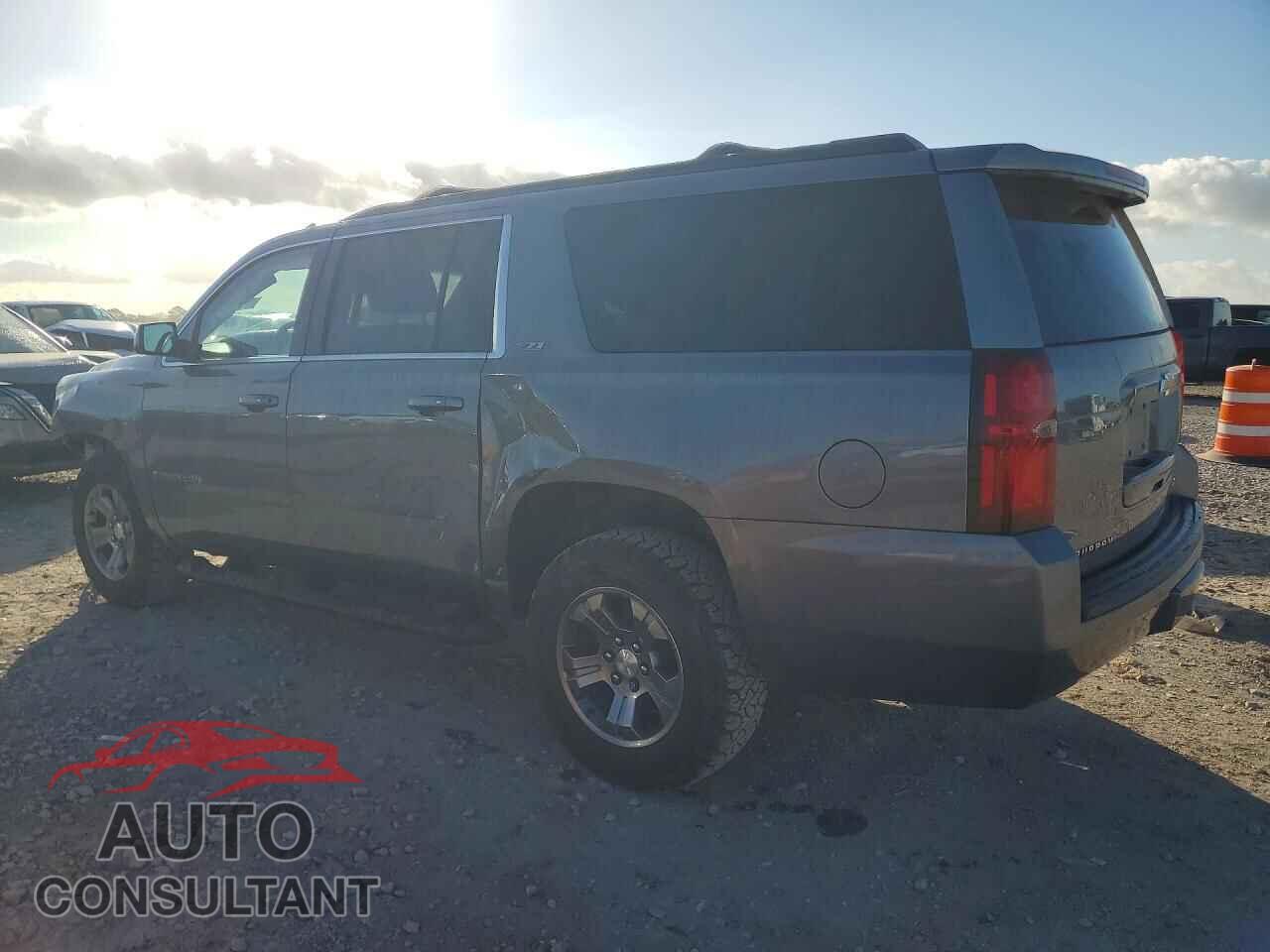 CHEVROLET SUBURBAN 2019 - 1GNSKHKC6KR347380