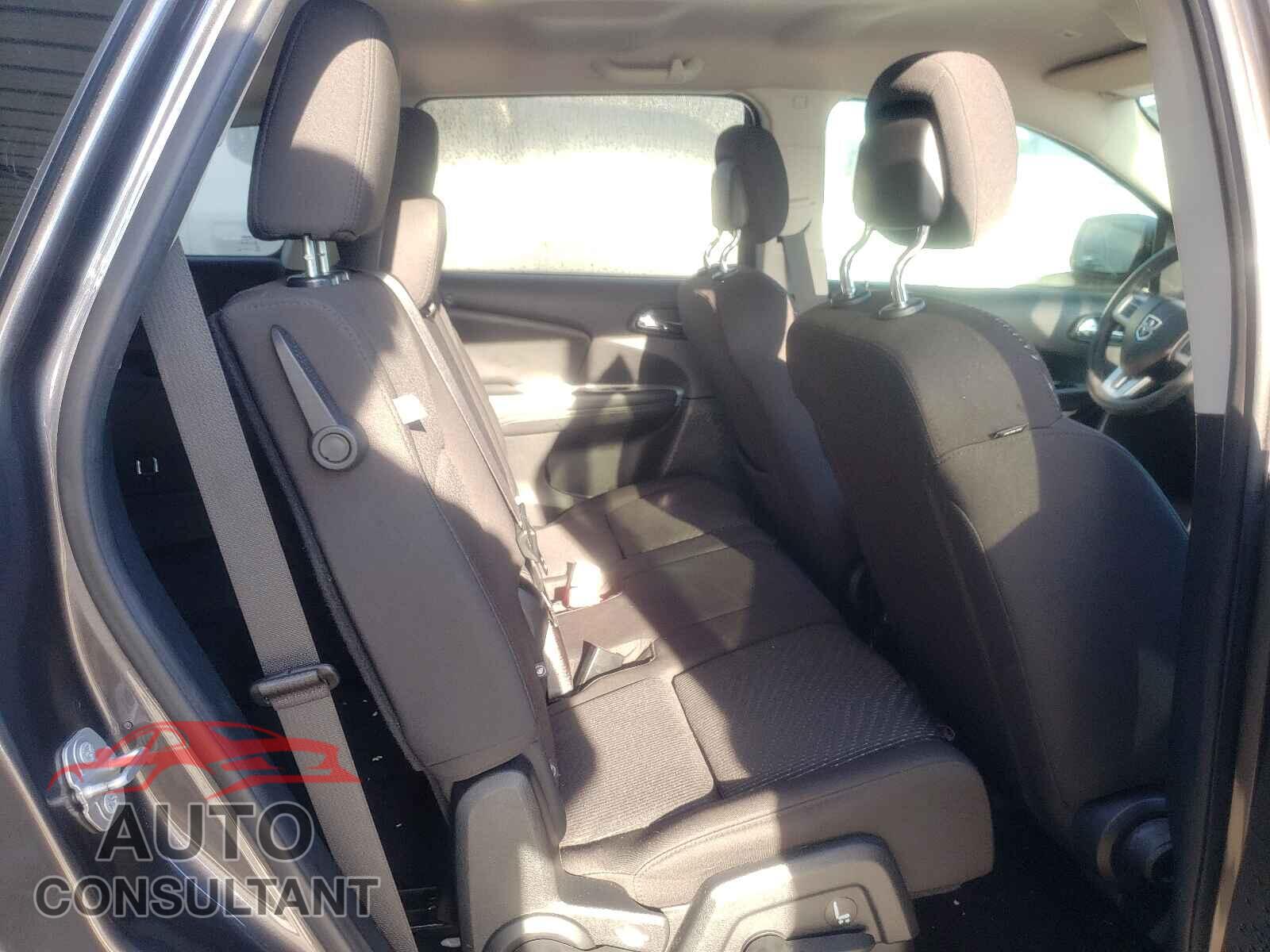 DODGE JOURNEY 2018 - 3C4PDCAB0JT273402