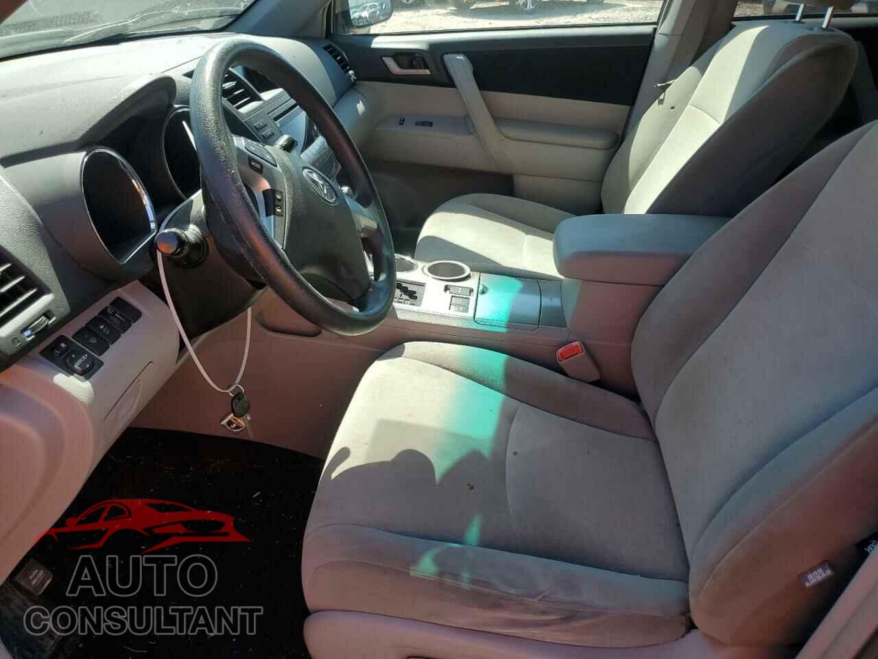 TOYOTA HIGHLANDER 2012 - 5TDBK3EH6CS131258
