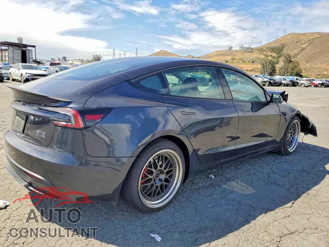TESLA MODEL 3 2024 - 5YJ3E1ET8RF827766