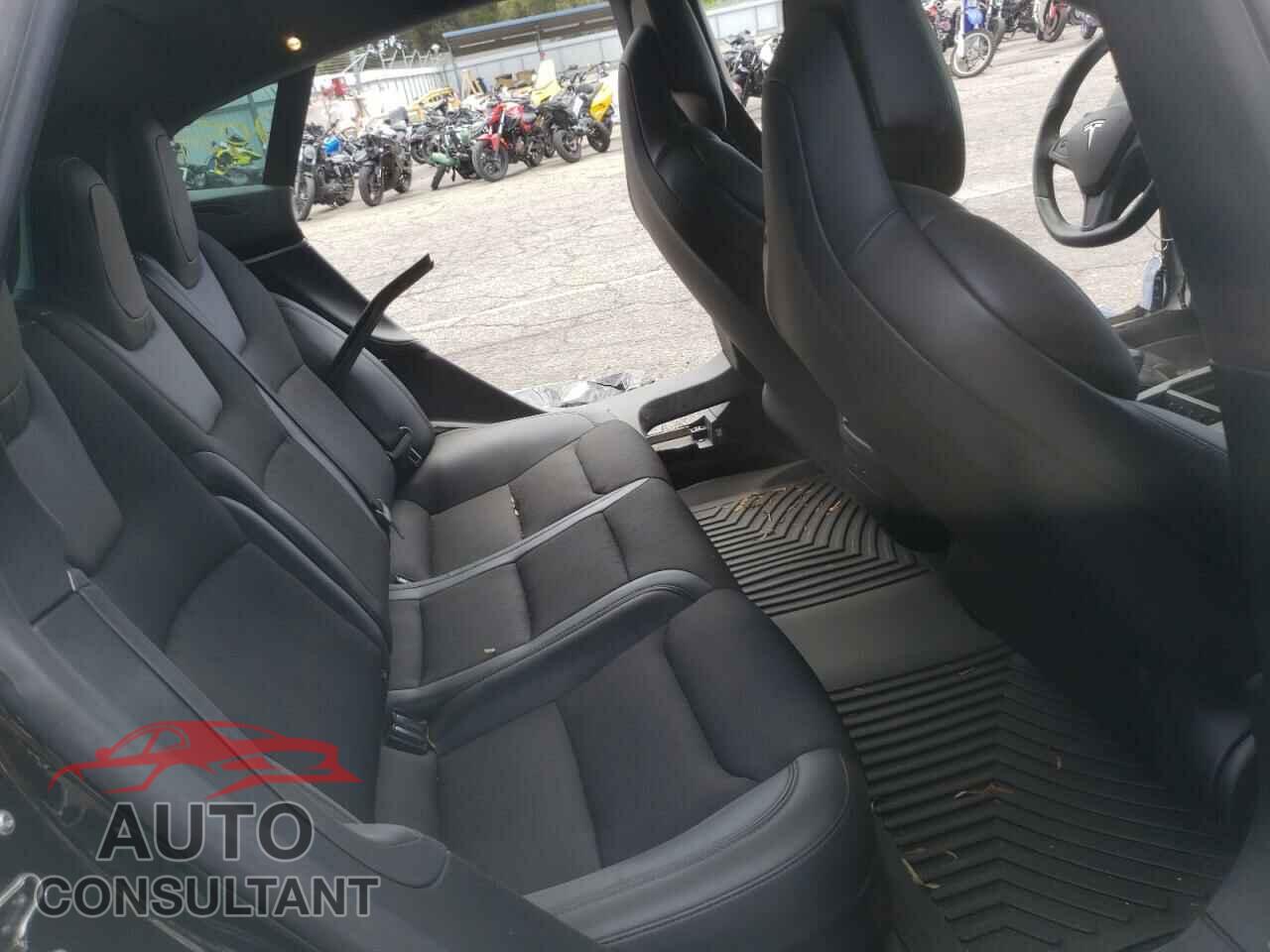 TESLA MODEL S 2018 - 5YJSA1E29JF280820