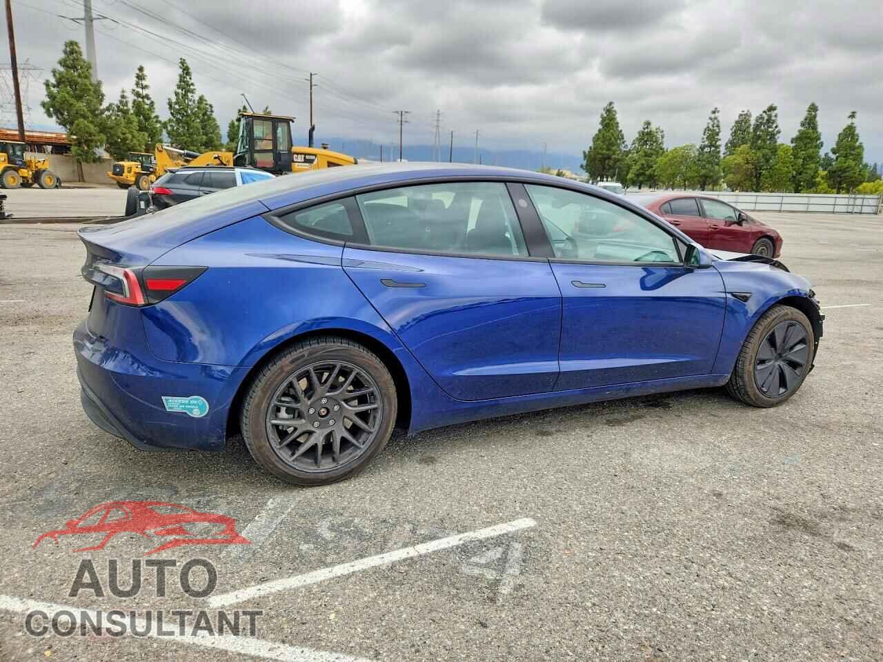 TESLA MODEL 3 2024 - 5YJ3E1EA3RF727198