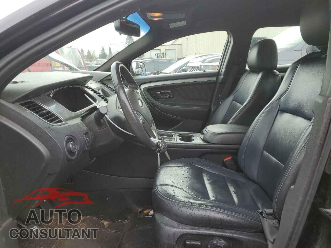FORD TAURUS 2018 - 1FAHP2E80JG102390