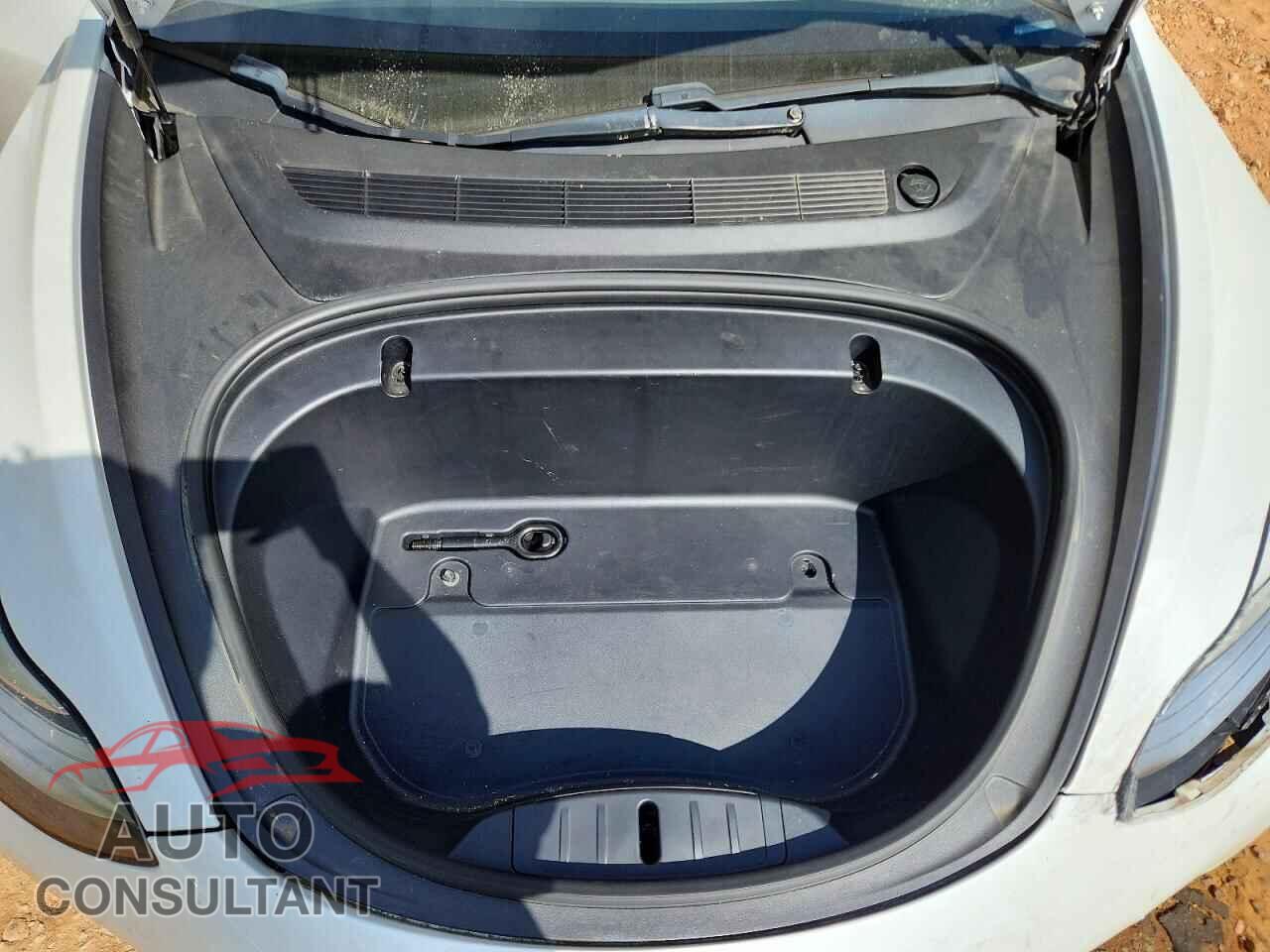 TESLA MODEL 3 2020 - 5YJ3E1EA8LF737085