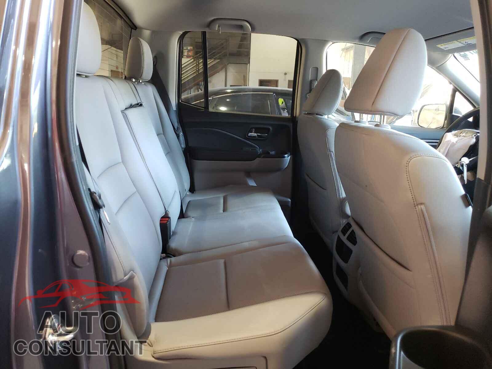 HONDA RIDGELINE 2017 - 5FPYK3F64HB030665
