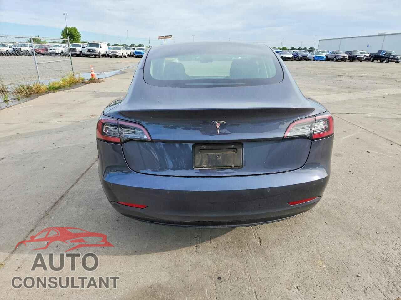 TESLA MODEL 3 2022 - 5YJ3E1EA6NF370030