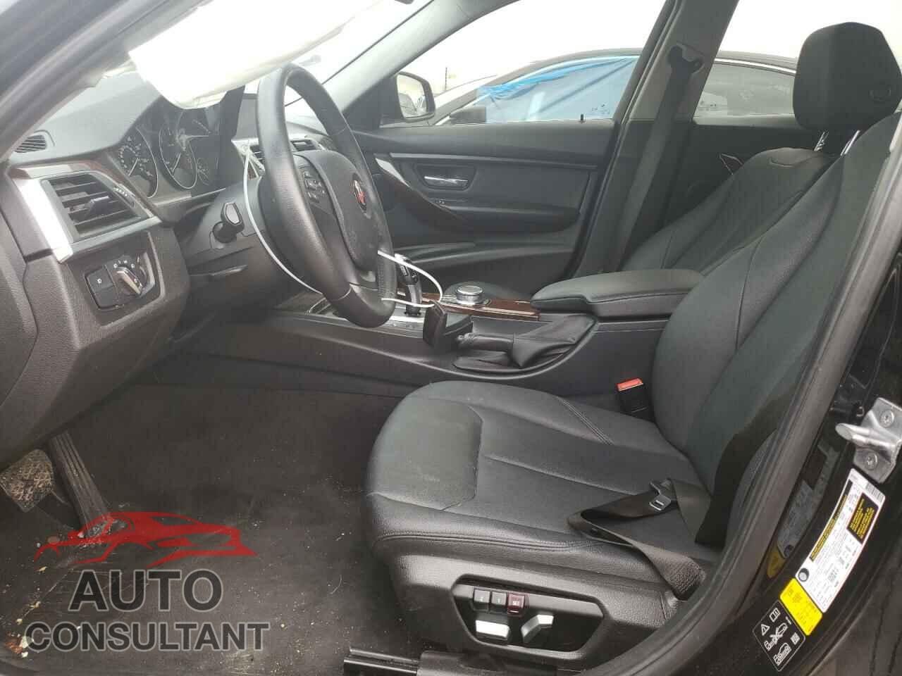 BMW 3 SERIES 2017 - WBA8E5G33HNU44101