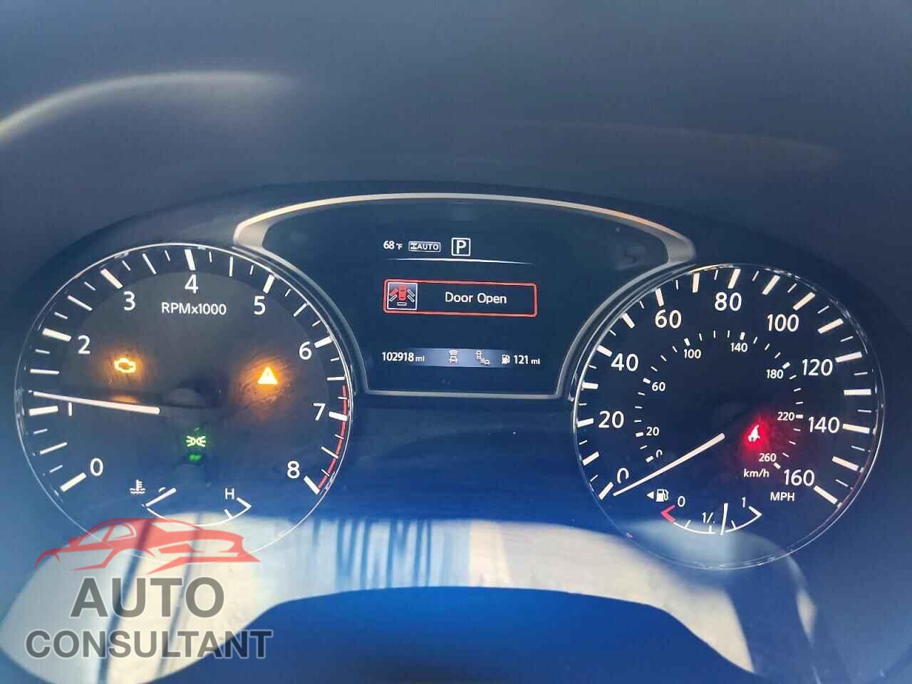NISSAN PATHFINDER 2019 - 5N1DR2MM1KC638366