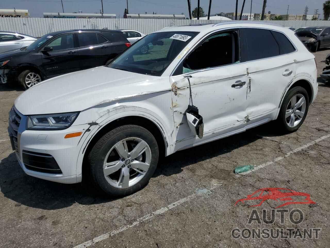 AUDI Q5 2018 - WA1BNAFY7J2011588