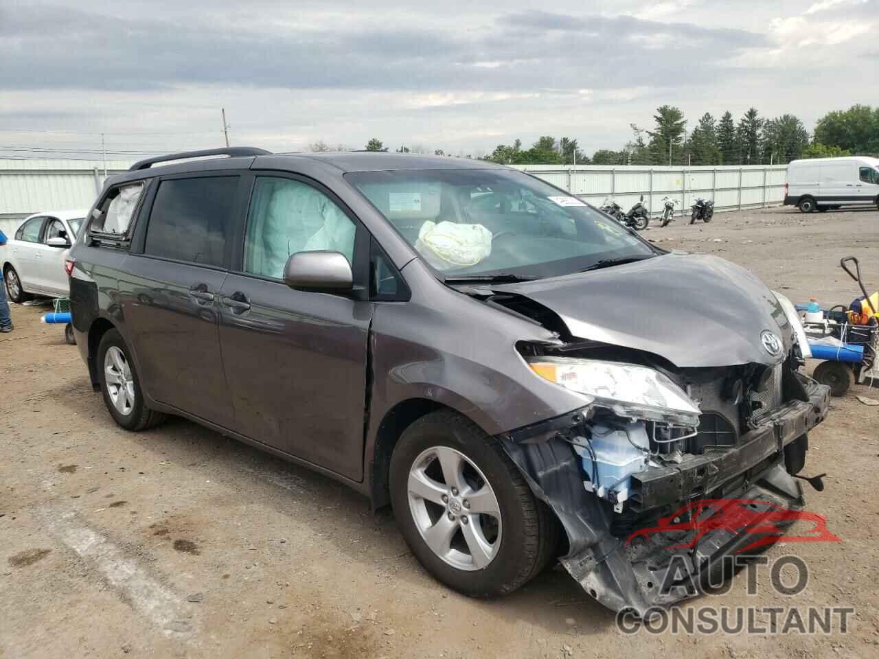 TOYOTA SIENNA 2017 - 5TDKZ3DC0HS790199