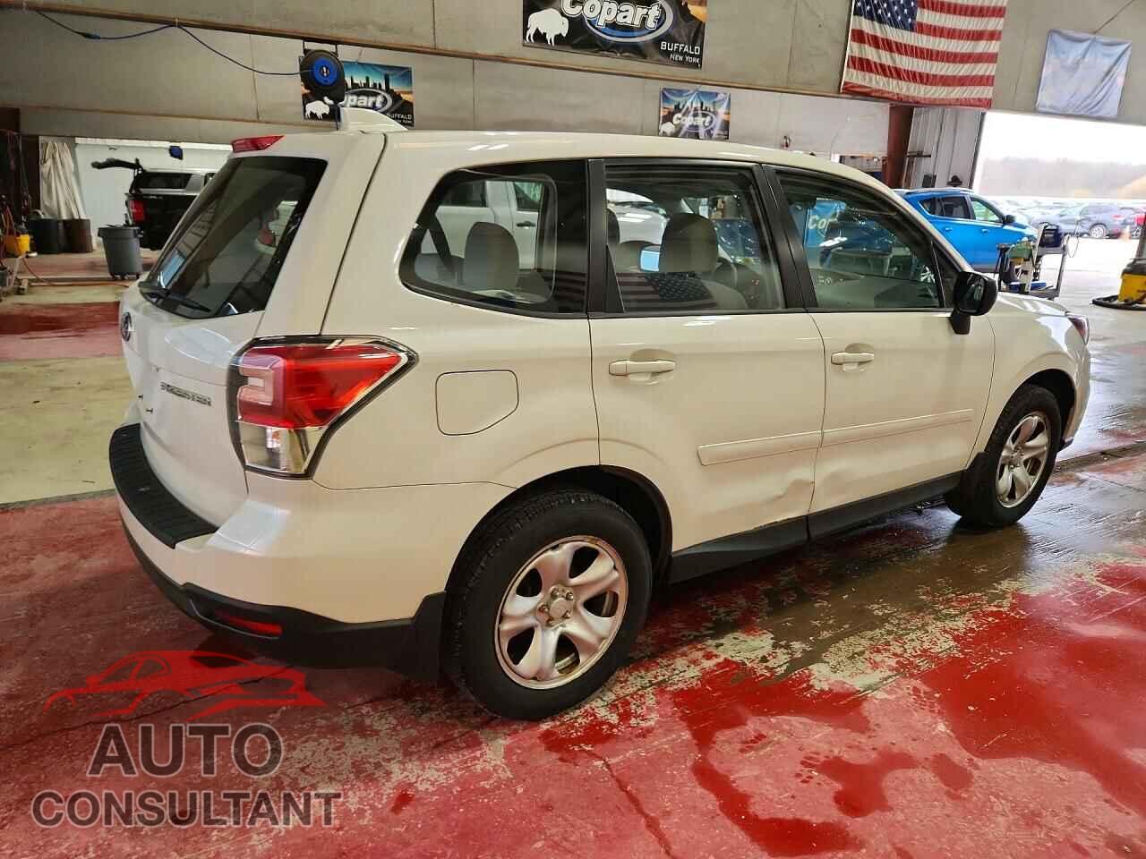 SUBARU FORESTER 2018 - JF2SJAAC3JH501585