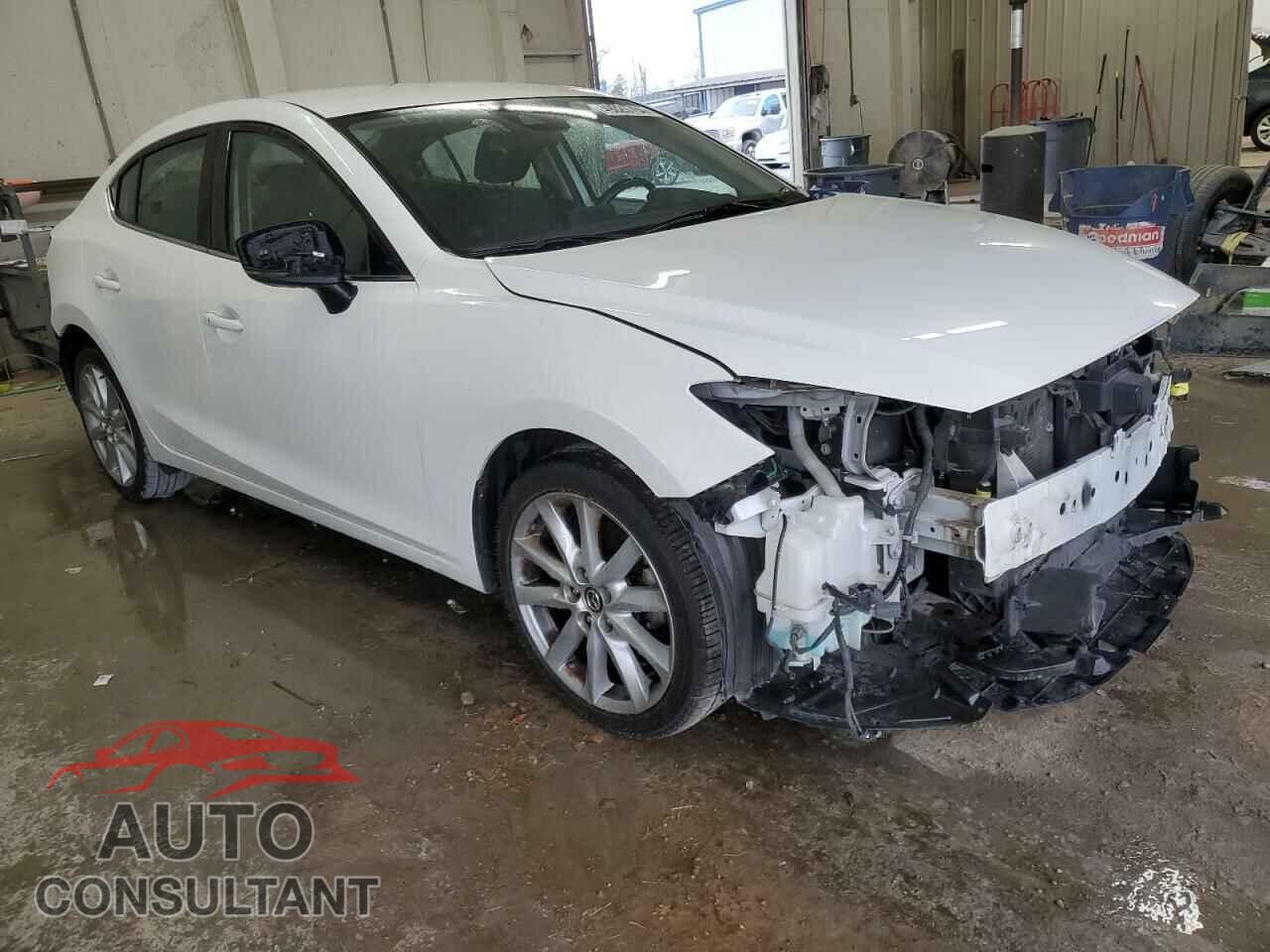 MAZDA 3 2017 - 3MZBN1V76HM117237