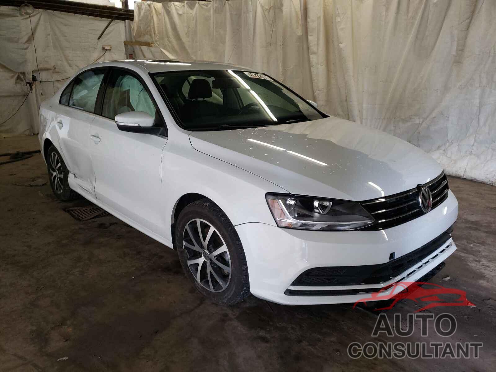 VOLKSWAGEN JETTA 2017 - 3VWDB7AJXHM329788