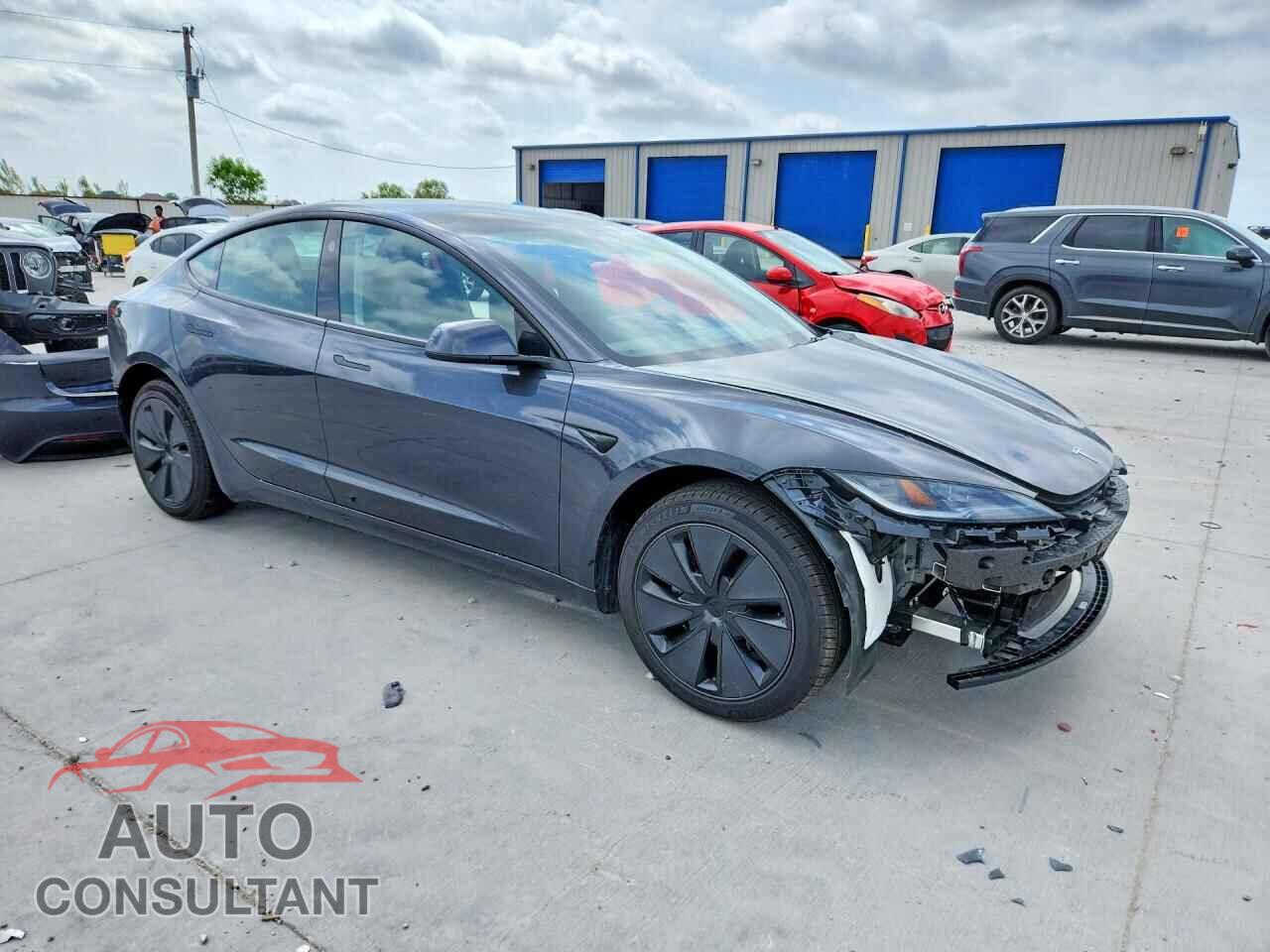 TESLA MODEL 3 2025 - 5YJ3E1EA3SF001766