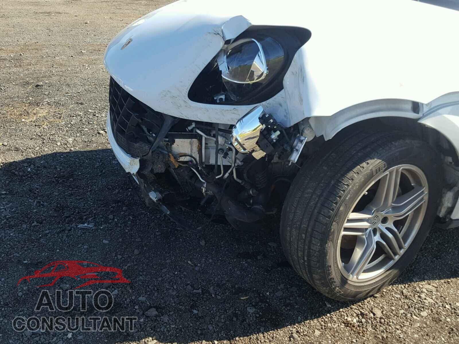 PORSCHE MACAN 2017 - WP1AA2A55HLB00269