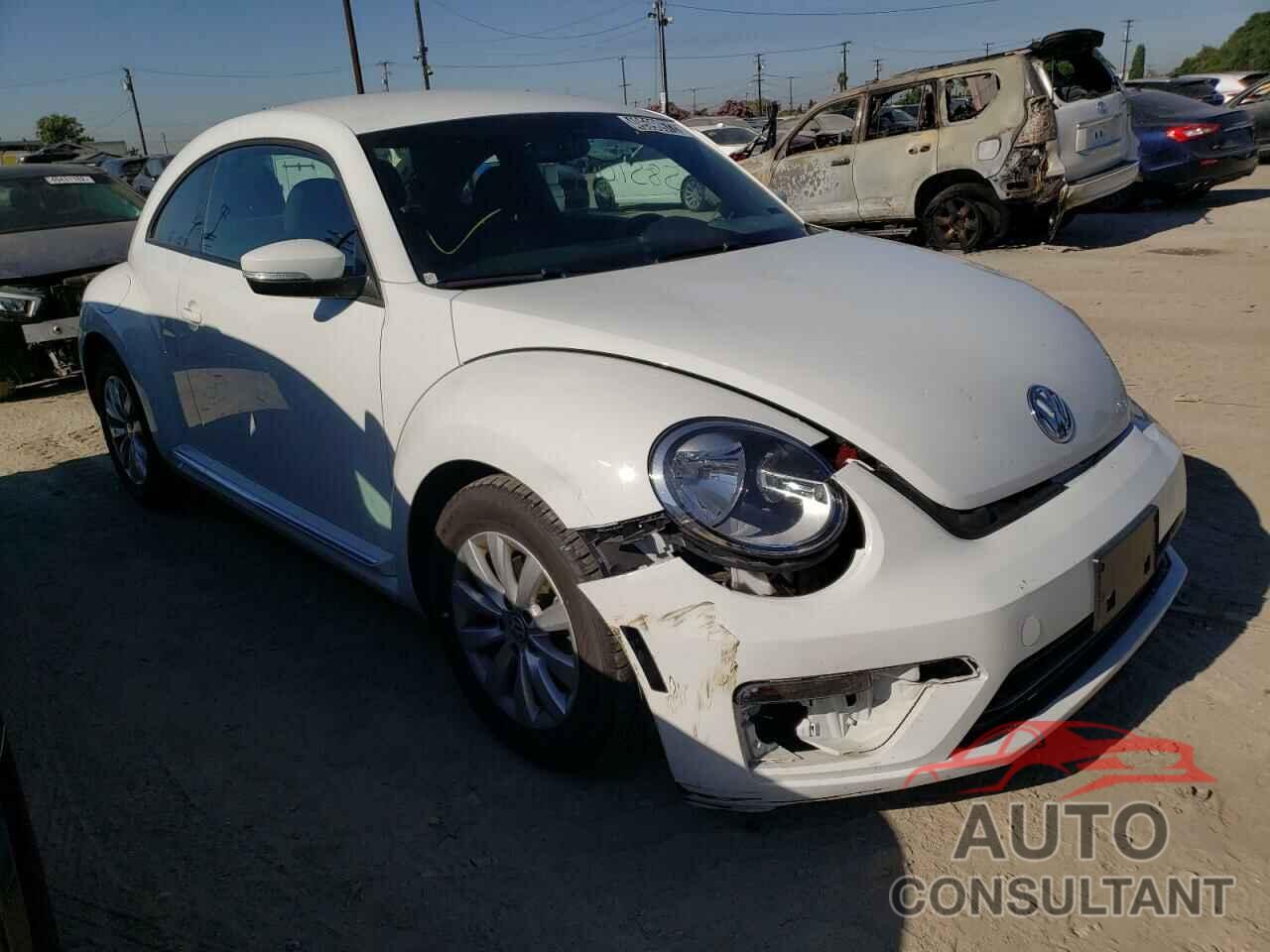 VOLKSWAGEN BEETLE 2019 - 3VWFD7AT9KM707398