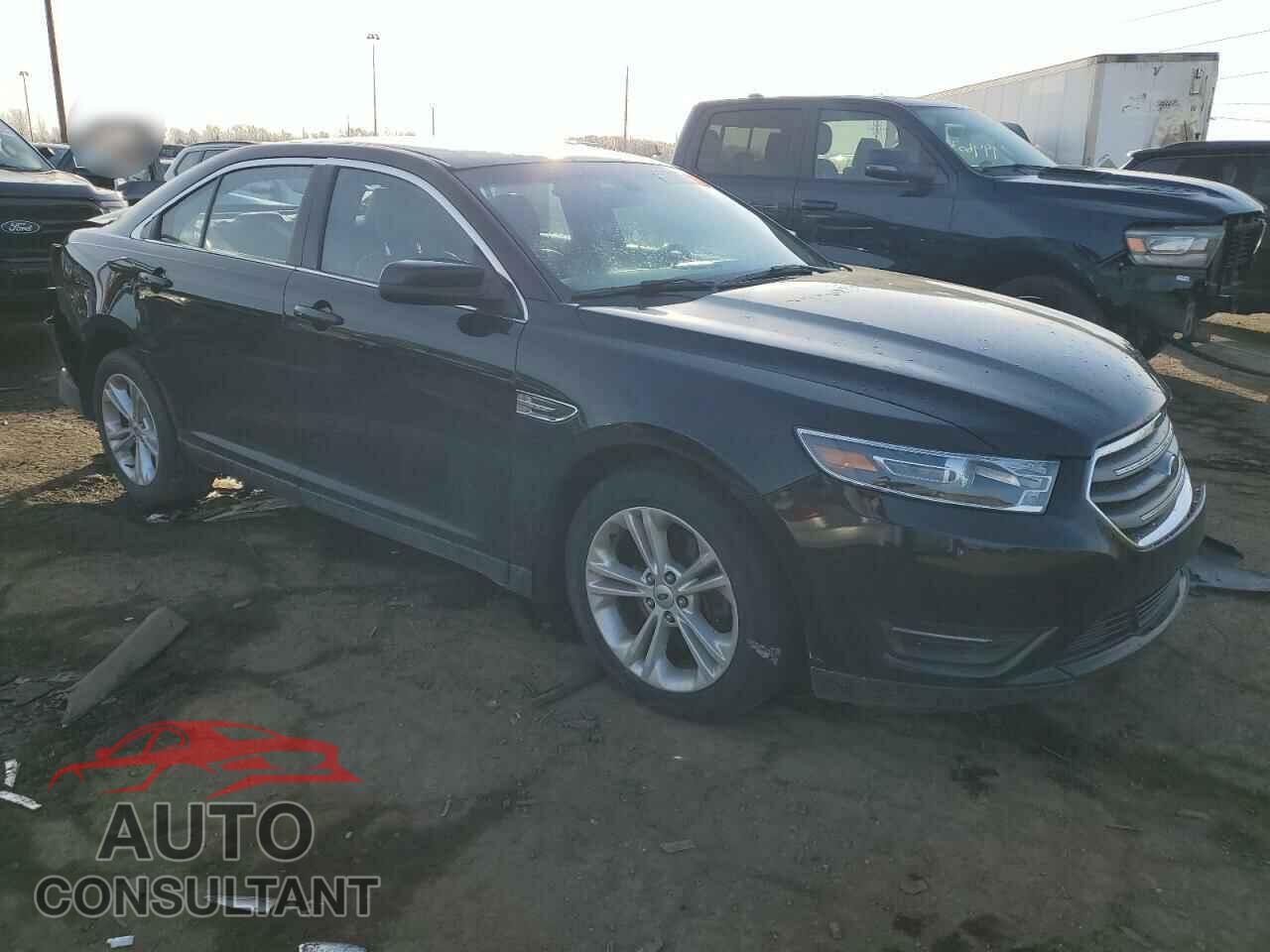 FORD TAURUS 2017 - 1FAHP2E86HG112013
