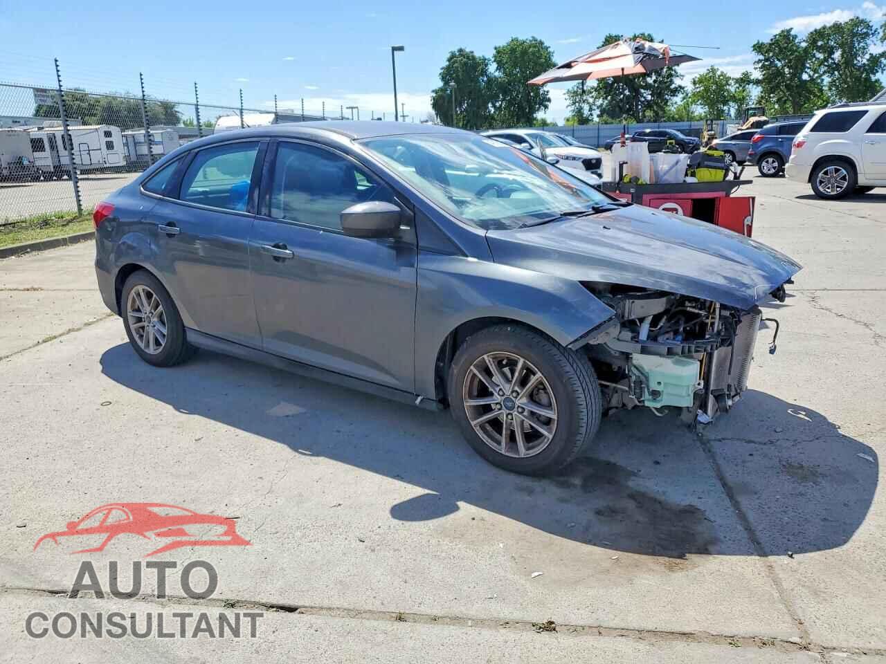 FORD FOCUS 2018 - 1FADP3F23JL215515