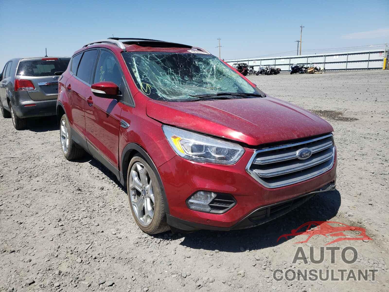 FORD ESCAPE 2017 - 1FMCU9J91HUD29325