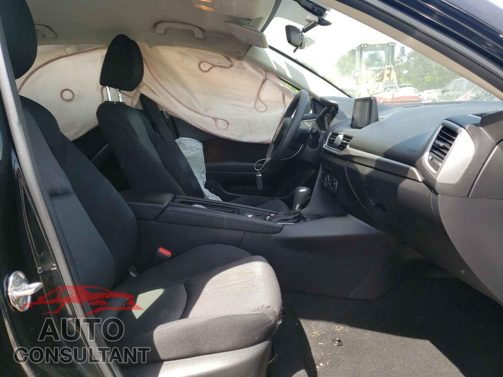 MAZDA 3 2017 - 3MZBN1K75HM103916
