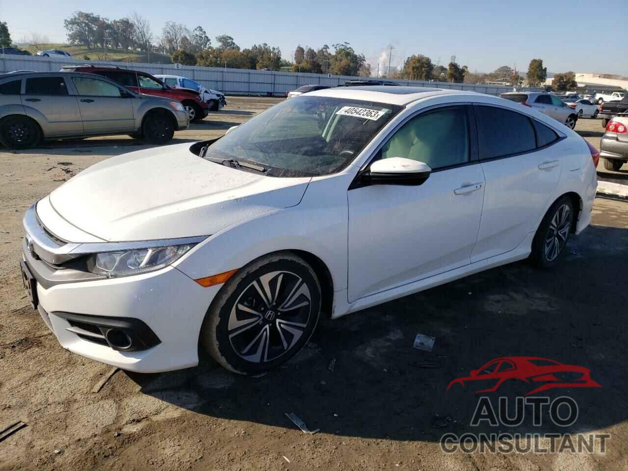 HONDA CIVIC 2018 - JHMFC1F39JX004046