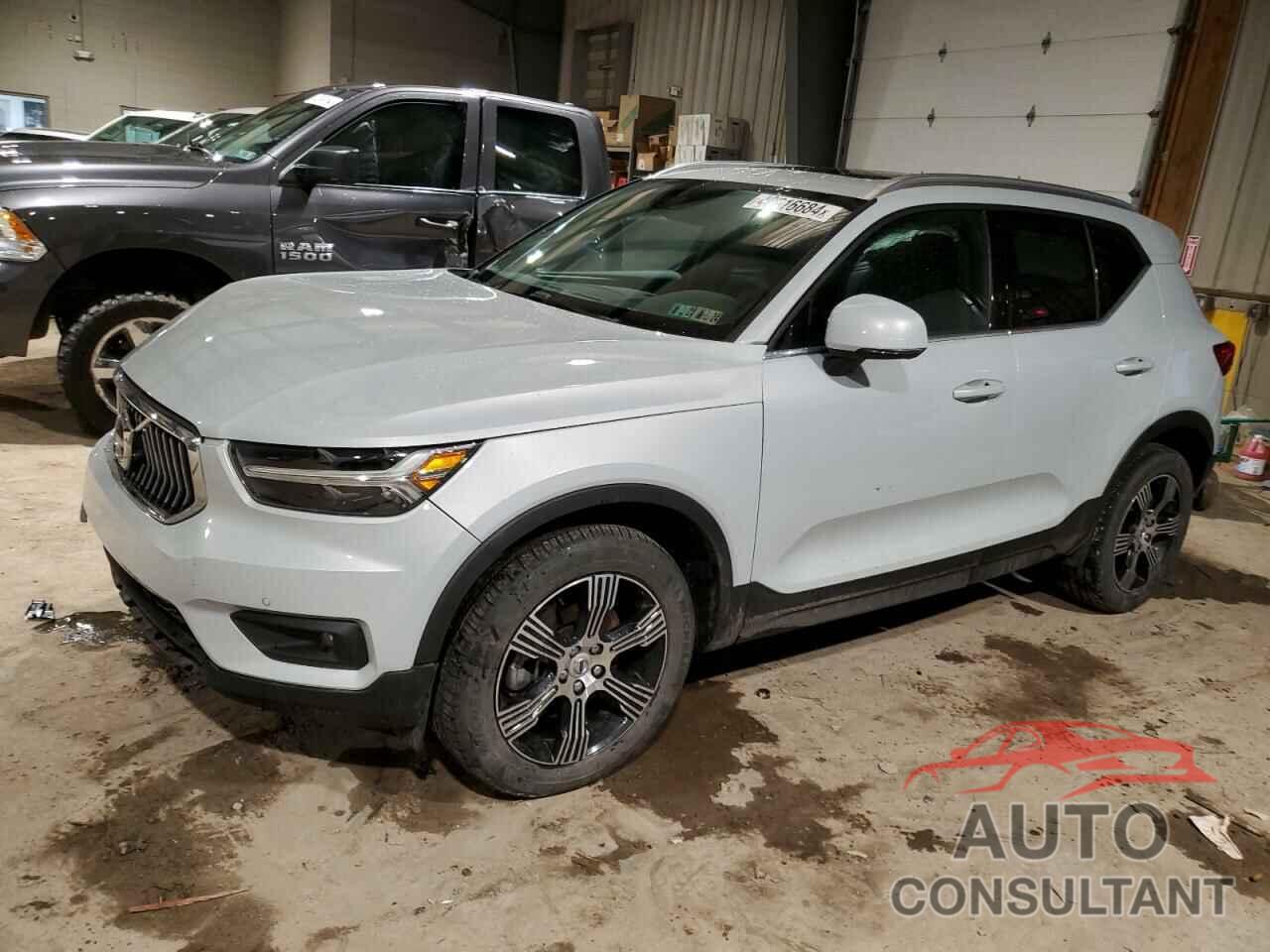 VOLVO XC40 2021 - YV4162UL7M2433163