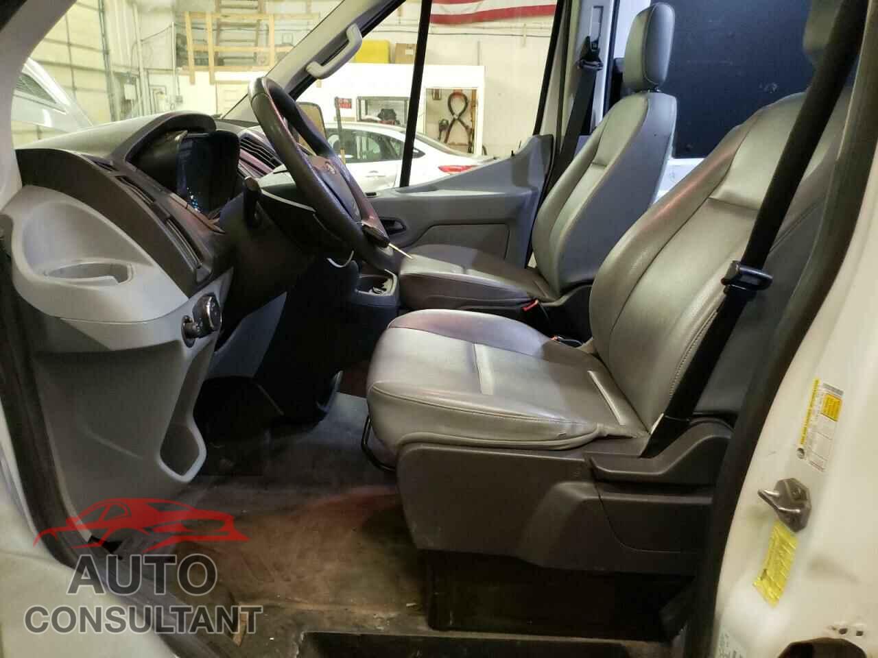 FORD TRANSIT 2019 - 1FTYR2CG7KKA36319