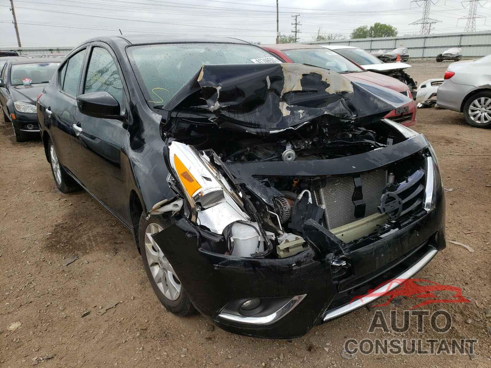 NISSAN VERSA 2018 - 3N1CN7AP9JL803903