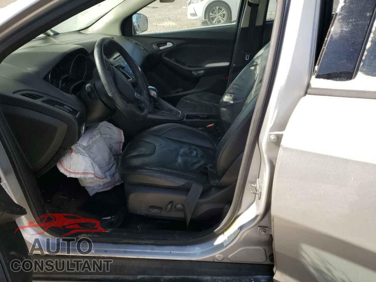FORD FOCUS 2016 - 1FADP3F26GL332241