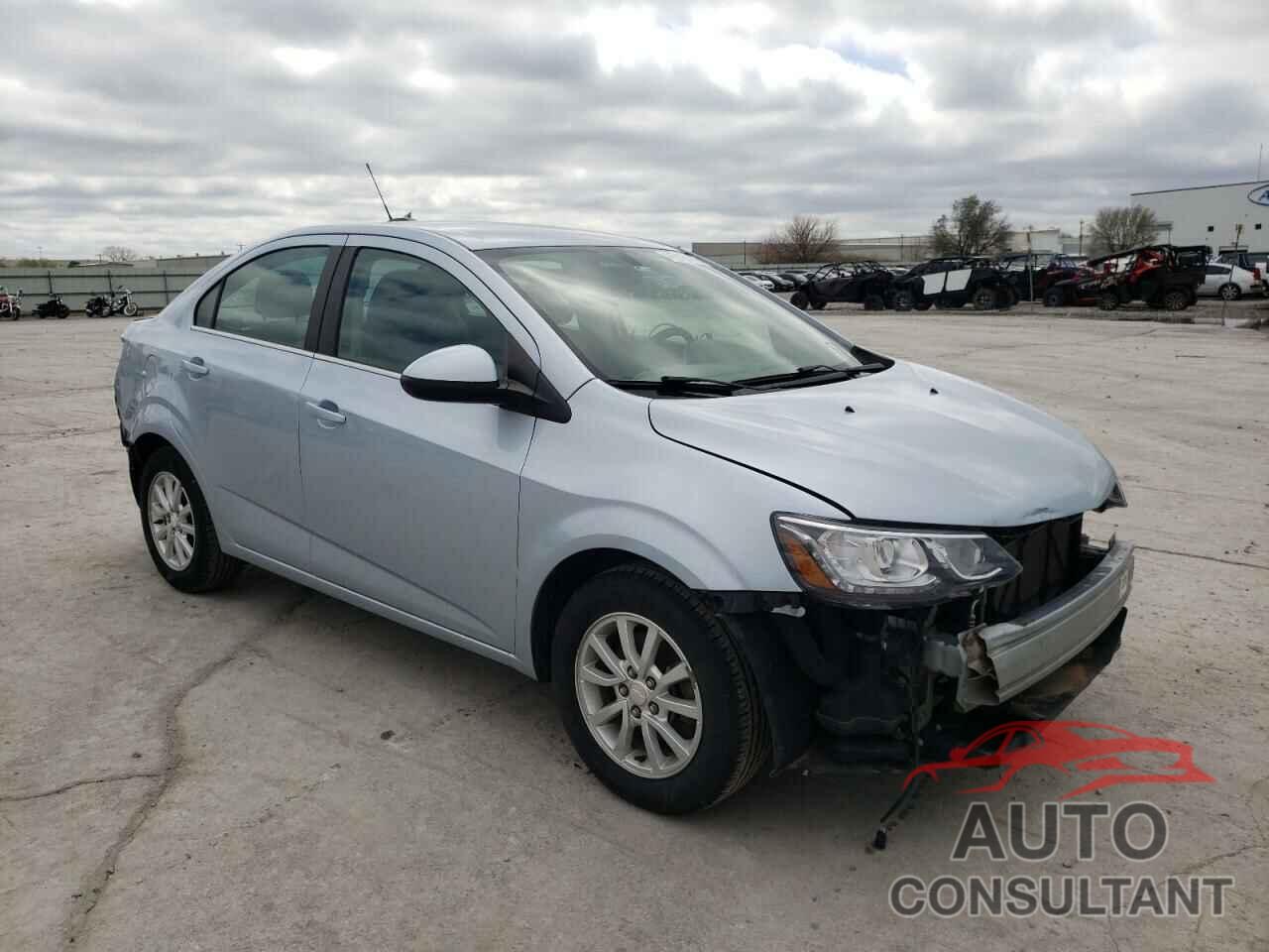 CHEVROLET SONIC 2018 - 1G1JD5SH4J4108360