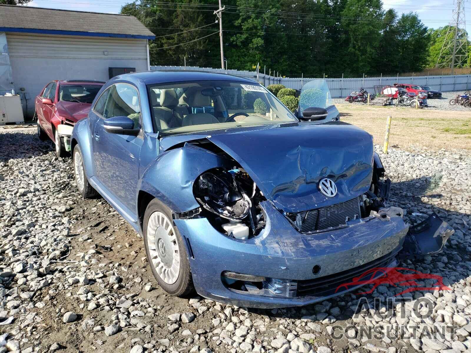 VOLKSWAGEN BEETLE 2016 - 3VWJ17AT8GM617458