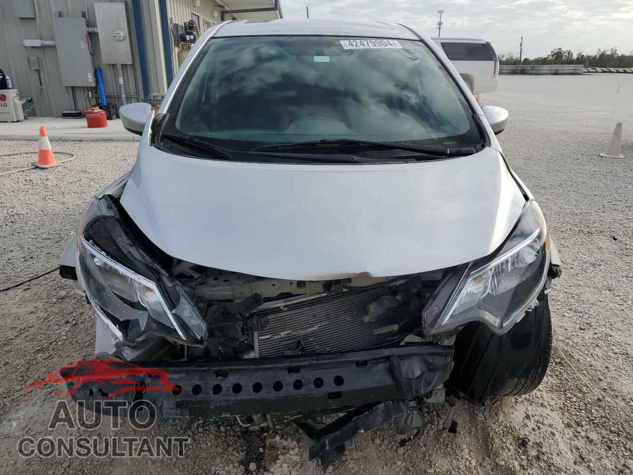 NISSAN VERSA 2017 - 3N1CE2CP3HL354521