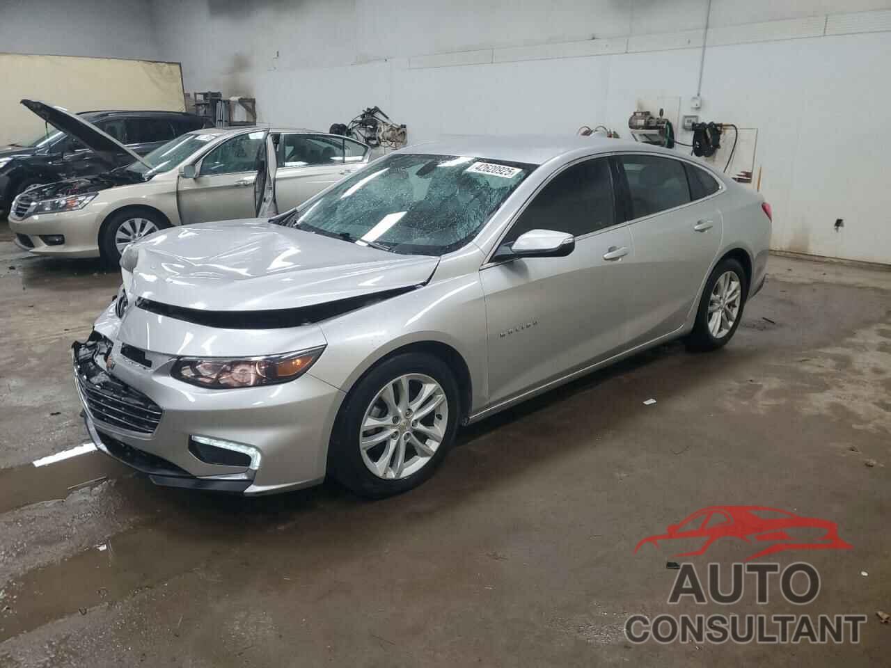 CHEVROLET MALIBU 2017 - 1G1ZE5ST6HF104328
